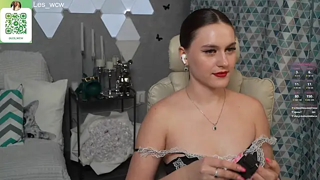 Snapshot of HarleyDeess chatting on 03.21.25 HarleyDeess online show from 03.21.25
