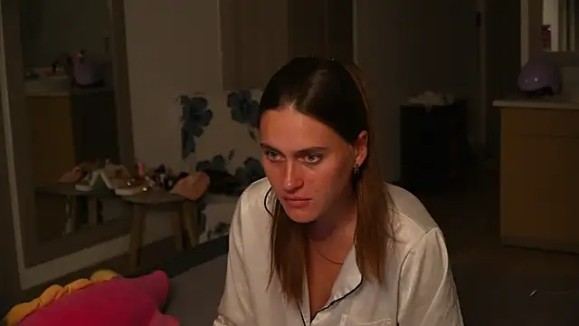 HarleyDeess online show from 07.12.26