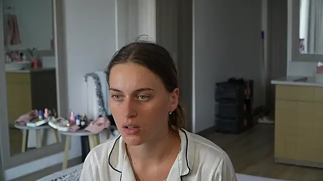 HarleyDeess online show from 08.03.26