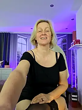 Snapshot of MarleneBloem chatting on 04.25.26 MarleneBloem online show from 04.25.26
