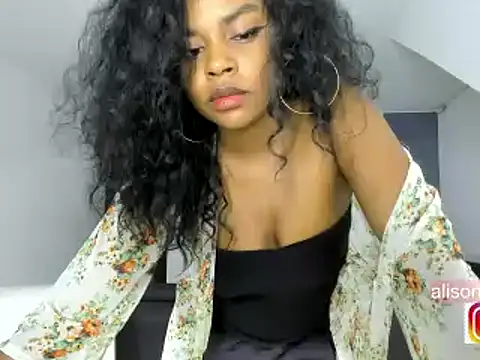 alison-ker3 online show from 12.04.24