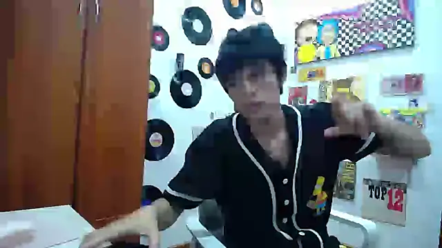 9 Fernanda 9 online show from 02.08.25