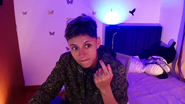 9 Fernanda 9 online show from 11.25.25