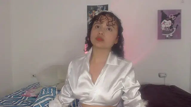 Snapshot of lou_cute chatting on 02.23.25 lou cute online show from 02.23.25