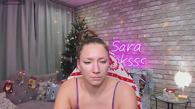 Snapshot of SarahCoksss chatting on 12.28.24 SarahCoksss online show from 12.28.24
