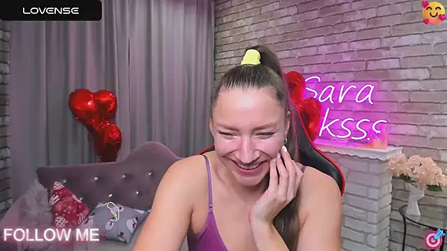 Snapshot of SarahCoksss chatting on 02.19.25 SarahCoksss online show from 02.19.25