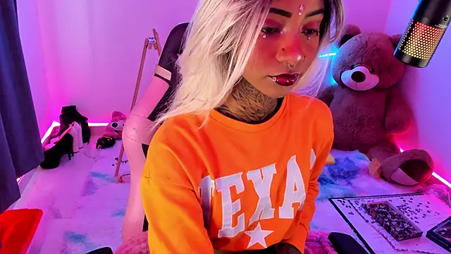 AshantiiSweet online show from 03.18.25