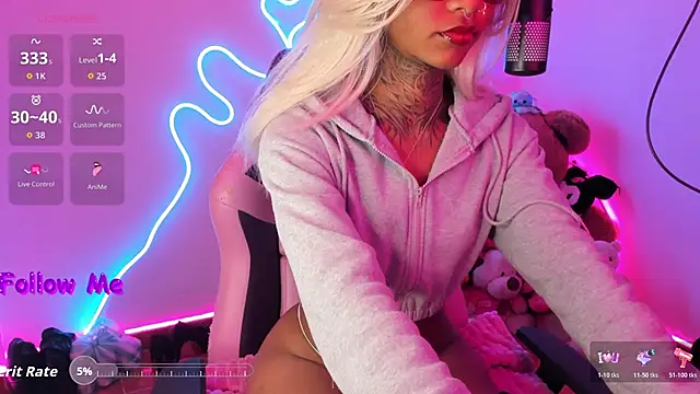 AshantiiSweet online show from 12.15.25