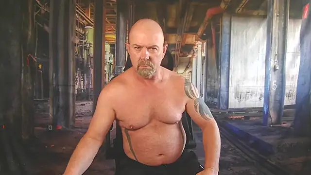 Snapshot of ManlyPrisonGuy chatting on 06.11.26 ManlyPrisonGuy online show from 06.11.26