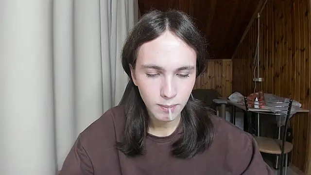Snapshot of fcherthth chatting on 12.20.24 fcherthth online show from 12.20.24