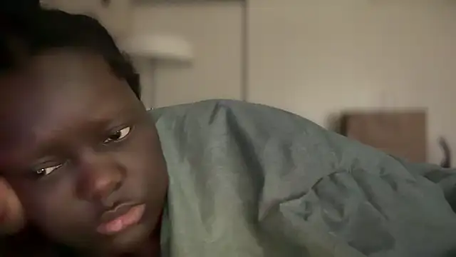 Yagurl  west online show from 01.22.25