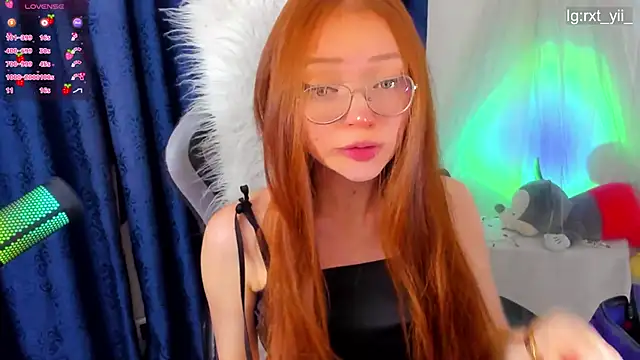 Snapshot of Asian_volcoba_a chatting on 10.15.25 Asian volcoba a online show from 10.15.25