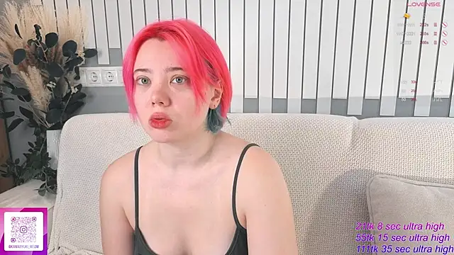   KawaiiYuki   online show from 11.17.25