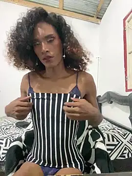 Snapshot of lau_sil chatting on 02.10.26 lau sil online show from 02.10.26