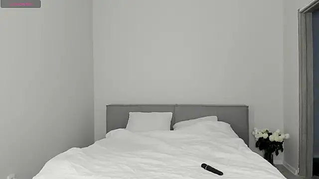 sarahphyllis online show from 11.26.25