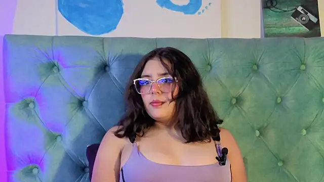 Paola Lyon  online show from 04.03.26