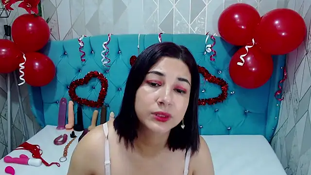 AdaFawxx online show from 02.08.25