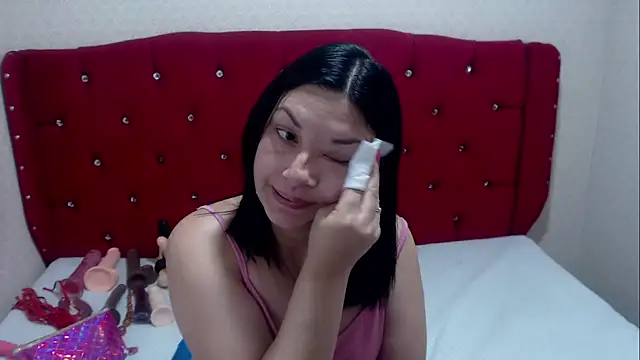 AdaFawxx online show from 09.20.25