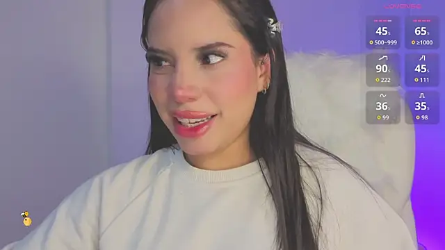 Snapshot of LauraSweett chatting on 12.01.25 LauraSweett online show from 12.01.25