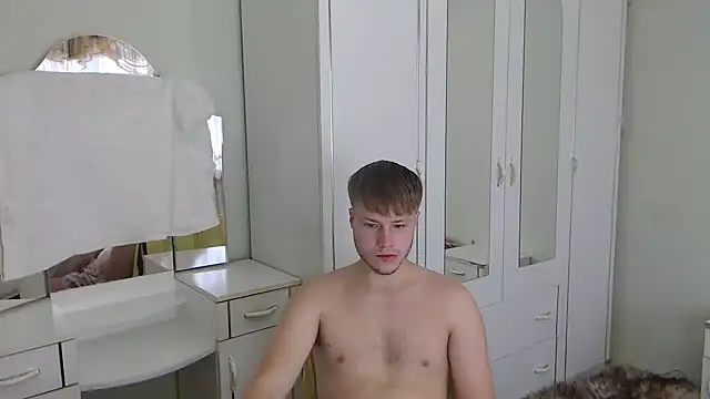 Snapshot of Zoro1999 chatting on 12.10.24 Zoro1999 online show from 12.10.24