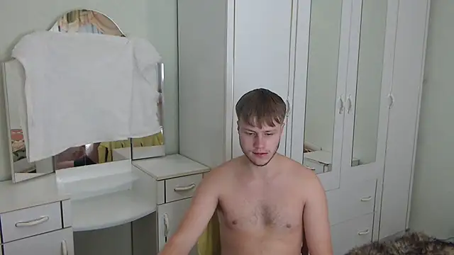 Snapshot of Zoro1999 chatting on 12.11.24 Zoro1999 online show from 12.11.24