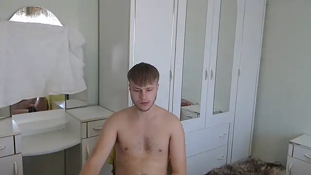 Snapshot of Zoro1999 chatting on 12.12.24 Zoro1999 online show from 12.12.24