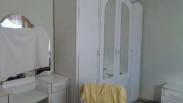 Snapshot of Zoro1999 chatting on 01.28.25 Zoro1999 online show from 01.28.25