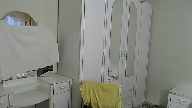 Snapshot of Zoro1999 chatting on 01.29.25 Zoro1999 online show from 01.29.25