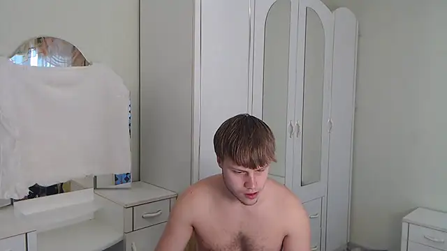 Snapshot of Zoro1999 chatting on 03.14.25 Zoro1999 online show from 03.14.25