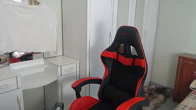 Snapshot of Zoro1999 chatting on 09.30.25 Zoro1999 online show from 09.30.25