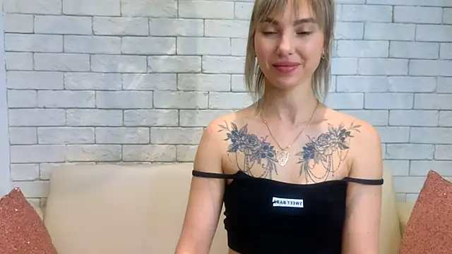 MiaMinx online show from 01.31.25