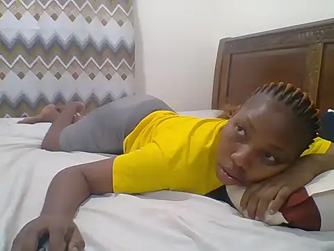 Snapshot of sexy__candyy chatting on 12.16.25 sexy candyy online show from 12.16.25