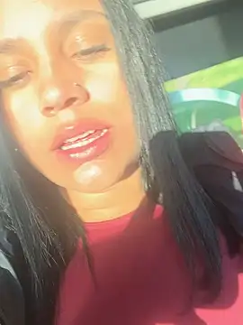 pamela anderson  online show from 12.22.24