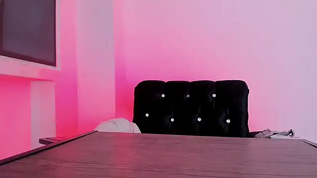 Mialenox online show from 03.07.25