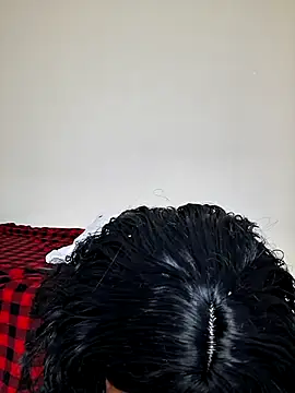 Kamdollie online show from 10.20.25