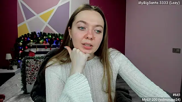 Snapshot of LizaGost chatting on 12.13.24 LizaGost online show from 12.13.24