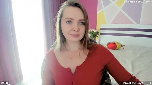 Snapshot of LizaGost chatting on 09.13.25 LizaGost online show from 09.13.25