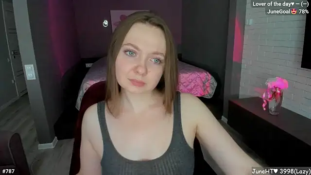 Snapshot of LizaGost chatting on 06.30.26 LizaGost online show from 06.30.26