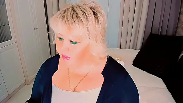 Snapshot of BIGTITSBBW chatting on 01.25.25 BIGTITSBBW online show from 01.25.25