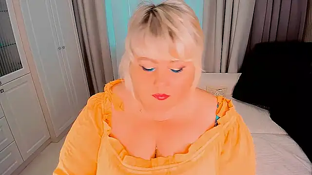 Snapshot of BIGTITSBBW chatting on 09.09.25 BIGTITSBBW online show from 09.09.25