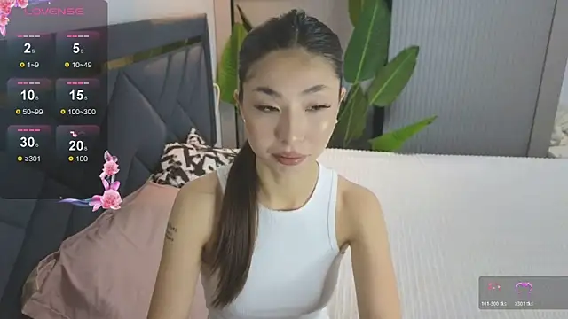 TrishaRey online show from 11.22.25