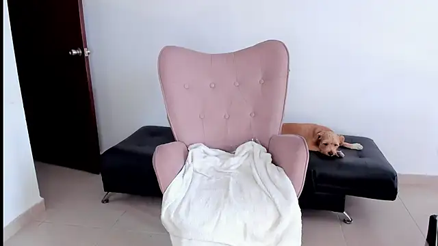 Snapshot of selene_king2 chatting on 02.08.25 selene king2 online show from 02.08.25