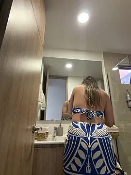 AnnaCastillo  online show from 01.14.26