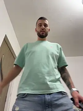 Snapshot of ElChapoGuzman95 chatting on 02.09.26 ElChapoGuzman95 online show from 02.09.26