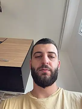 Snapshot of ElChapoGuzman95 chatting on 02.26.26 ElChapoGuzman95 online show from 02.26.26