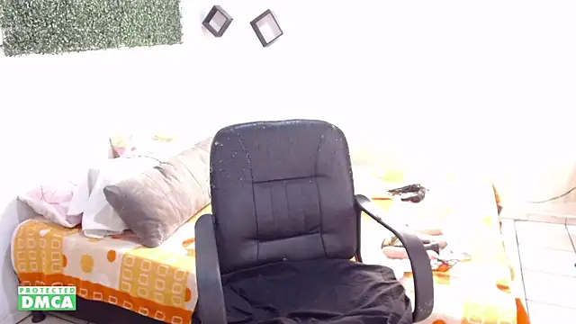 Snapshot of danielapalmer_ chatting on 12.08.24 danielapalmer online show from 12.08.24