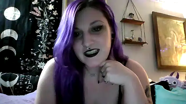 LunaLilith online show from 02.13.25