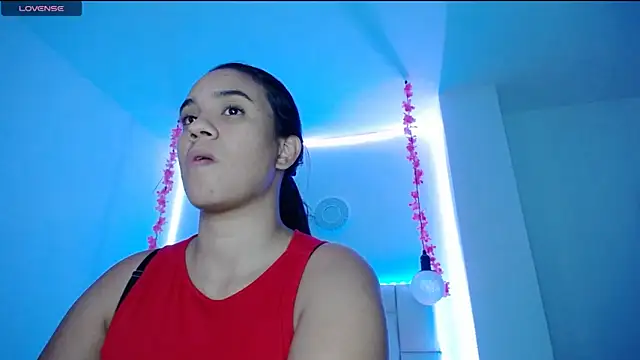 tiffany  pink online show from 02.04.25