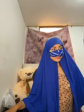 Snapshot of _alabina_ chatting on 12.02.25 alabina online show from 12.02.25