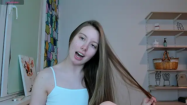 Snapshot of Peggy_Beauty chatting on 10.22.25 Peggy Beauty online show from 10.22.25